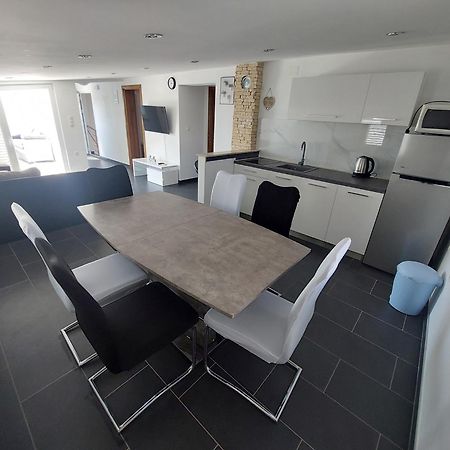 Apartman Nella Biograd Na Moru Buitenkant foto